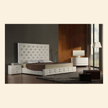 Elbrus - White Modern Leather Platform Bed Thumbnail Image