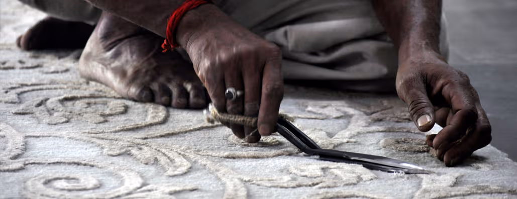 modern tibetan rugs wool and silck finishing