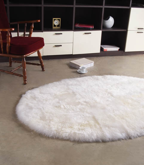 Name:Solid Oval Sheepskin Rug, Item id:25_MROLWOIvory (Medium Image)