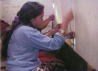 area rug weaver