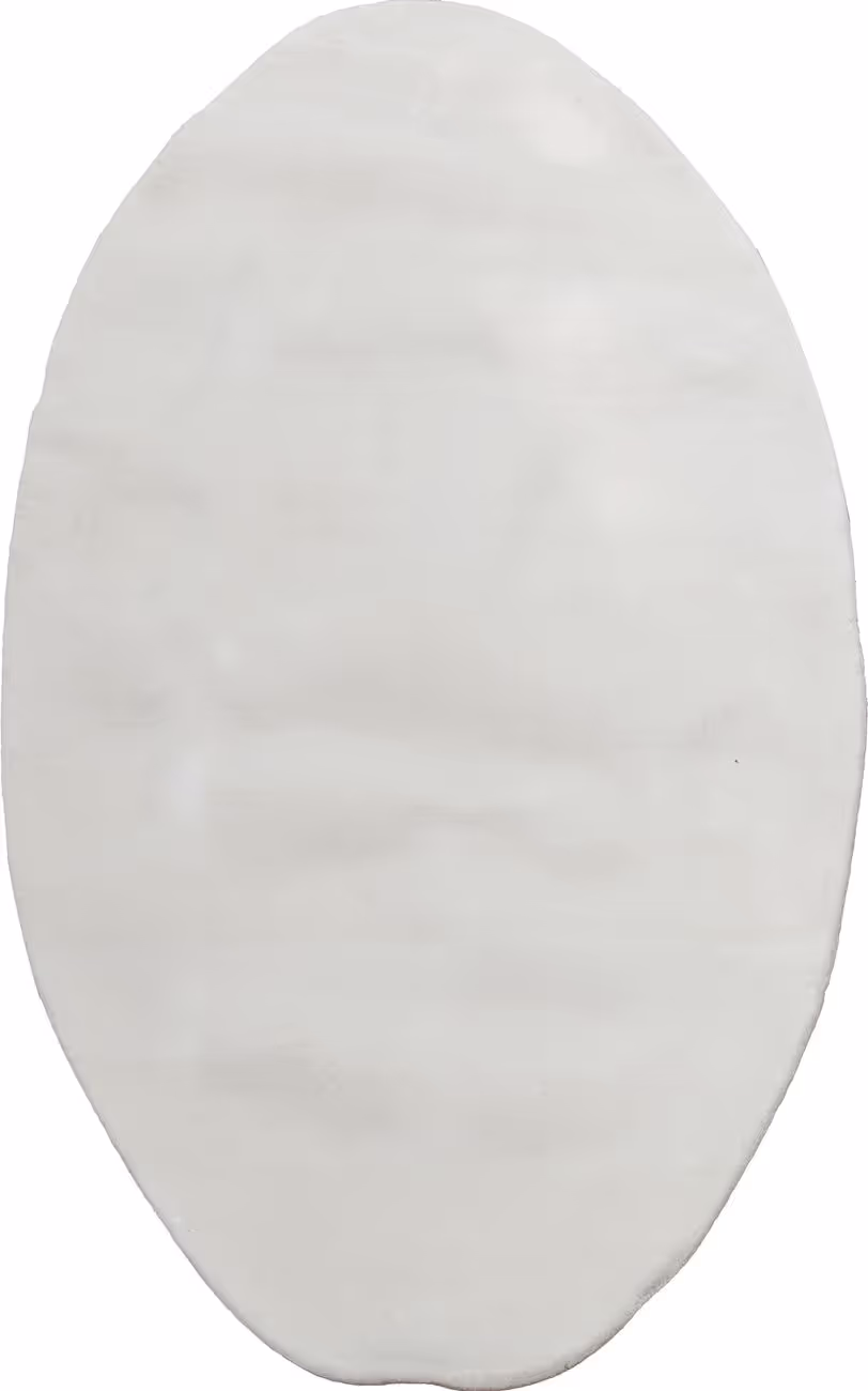 Oval Cream Tufted 5'2 x 8'