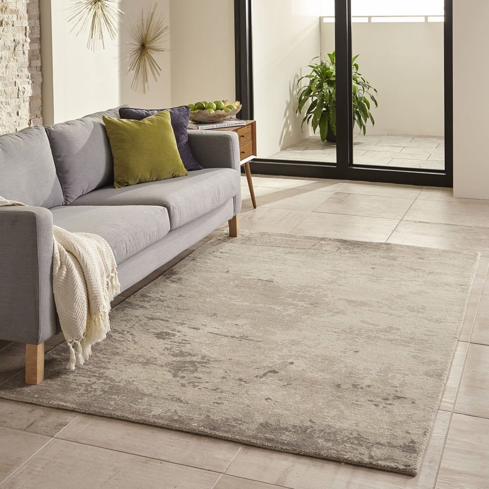 Momeni Illusions IL03 Hand Tufted Wool Rug from the Modern Rug Masters