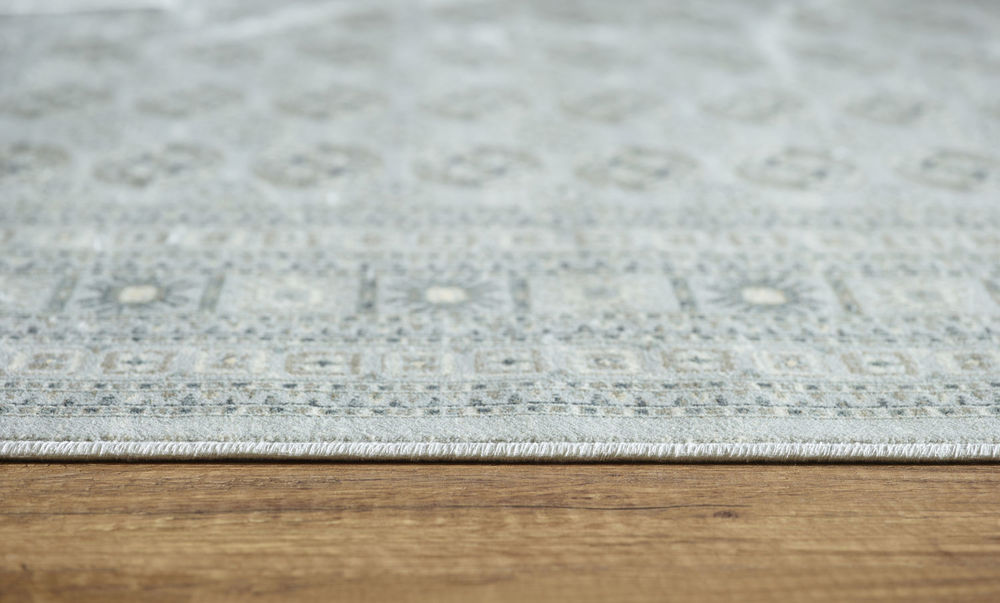 Modern Loom Isfahan 7250 Light Grey Traditional Rug from the Assorted