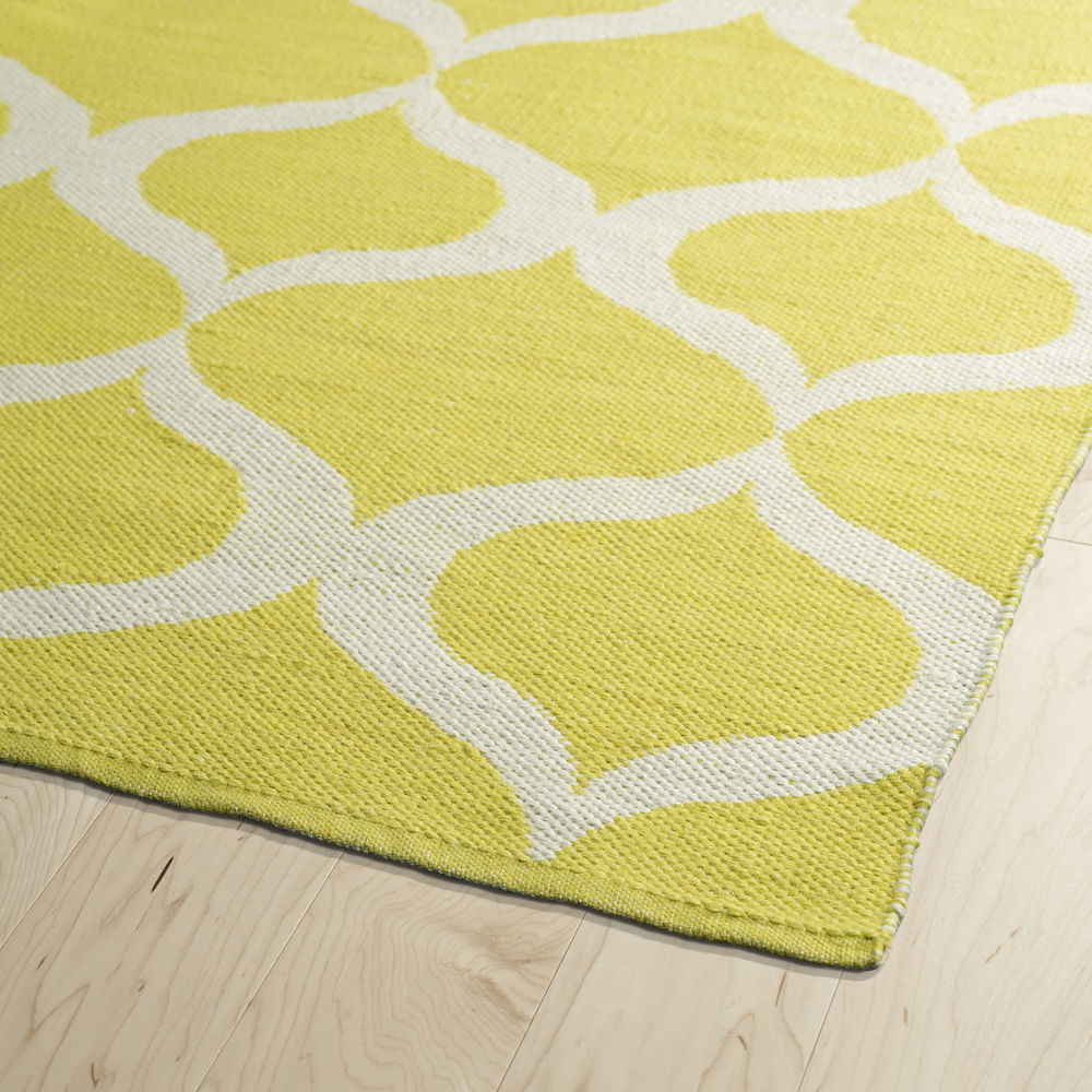 Modern Loom Brisa Yellow Outdoor Patterned Modern Rug 2 from the