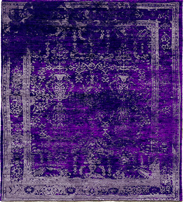 Quadrant II Traditional Silk and Wool Rug Product Image