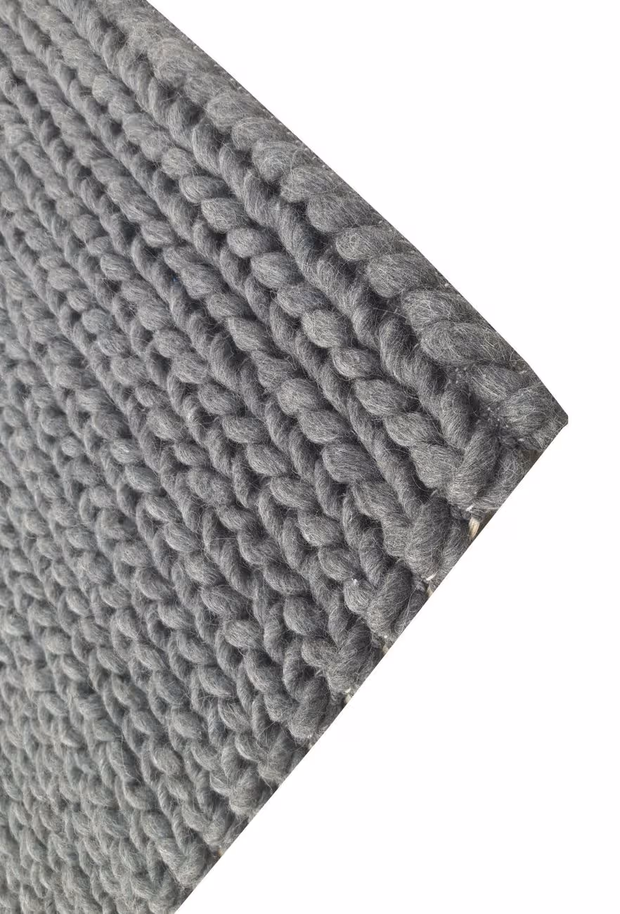 Thick Braid 1 Gray Felted Rug